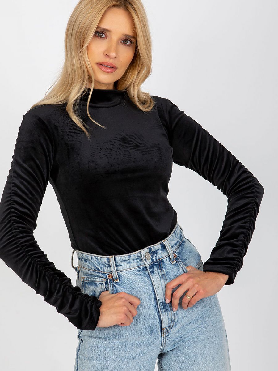 Blouse model 173732 Rue Paris